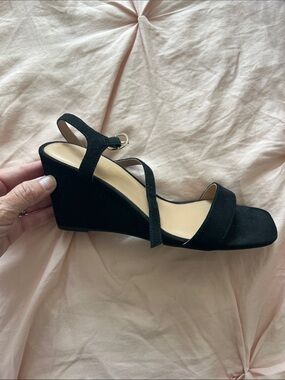 Women's Black Wedge Sandals - Sleek Strappy Design